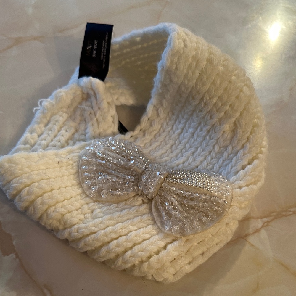 White Knit Women's Ear Warmer with Bow